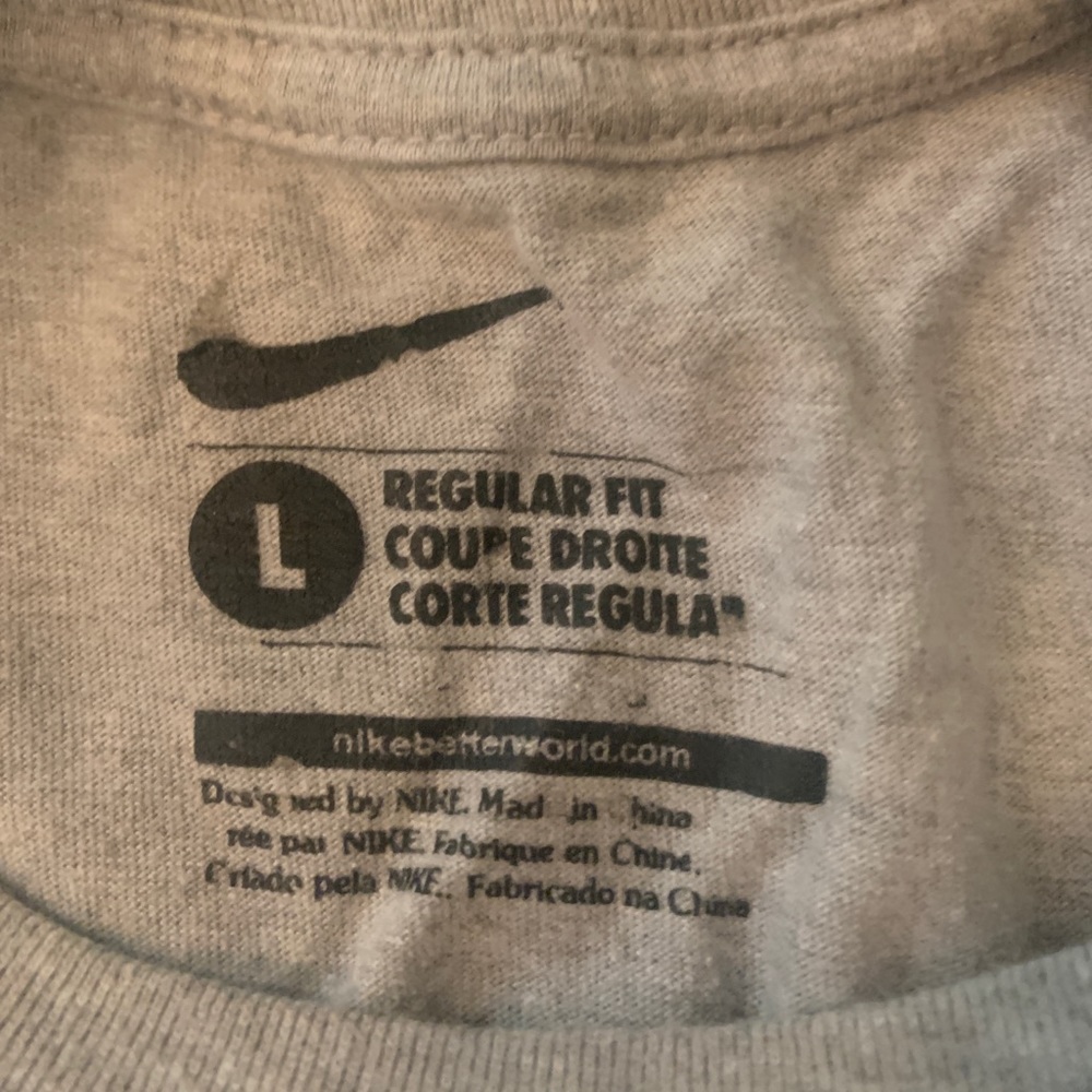 Youth Large Nike t-shirt